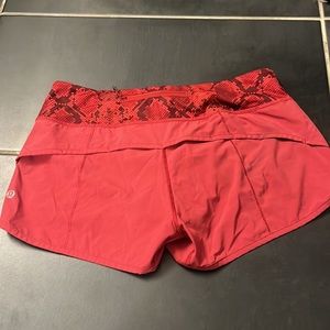 Lululemon speed shorts size 6